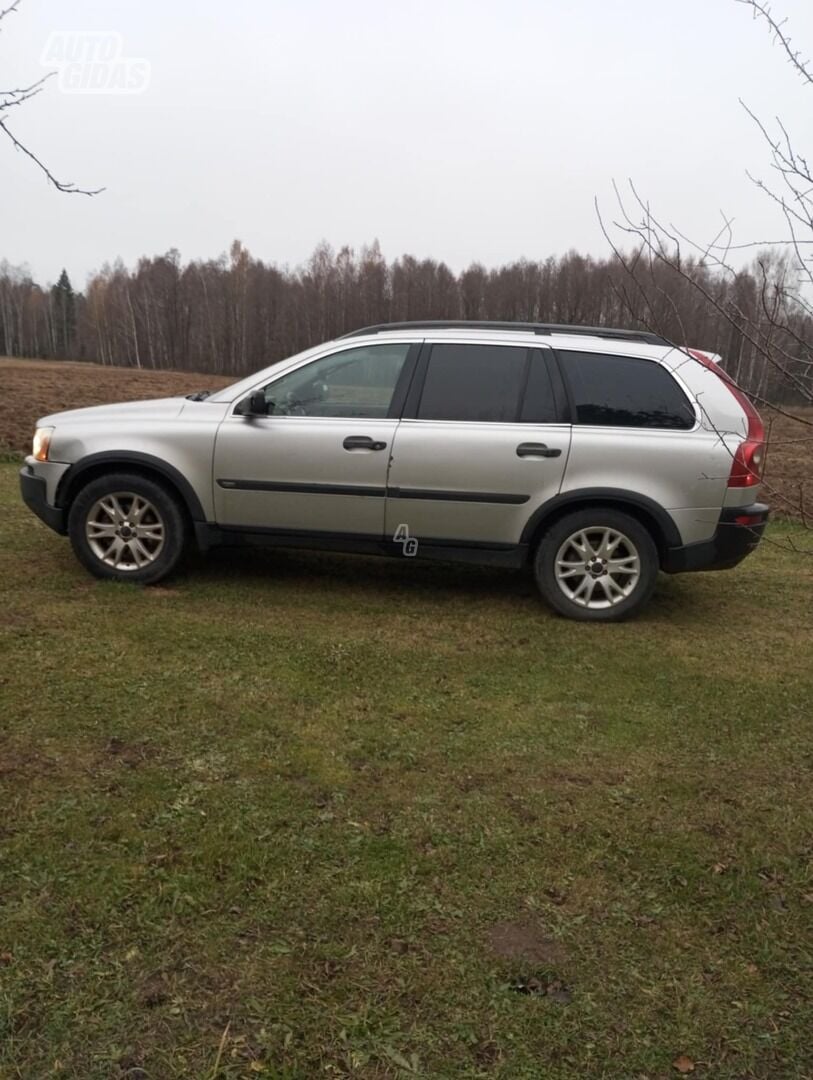 Volvo XC90 2003 y Off-road / Crossover