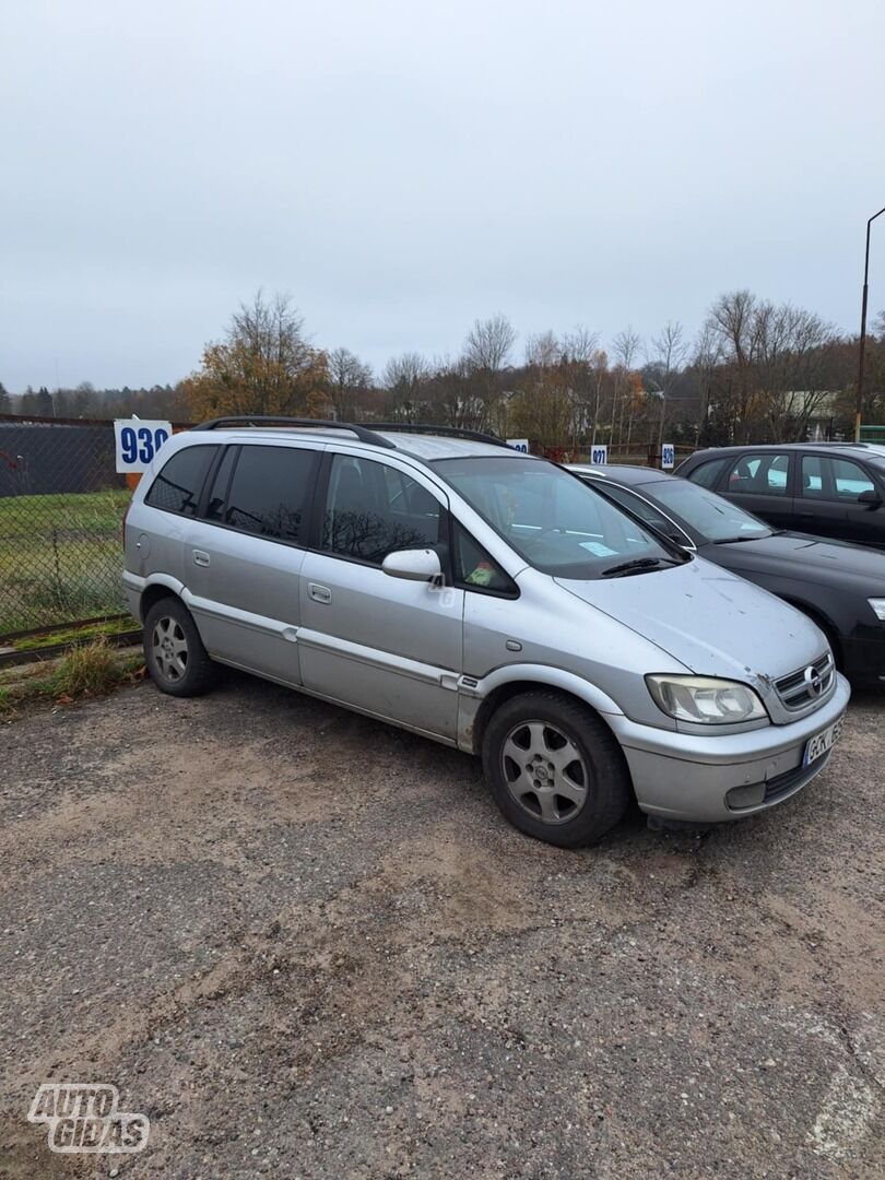 Opel Zafira 2000 m Vienatūris