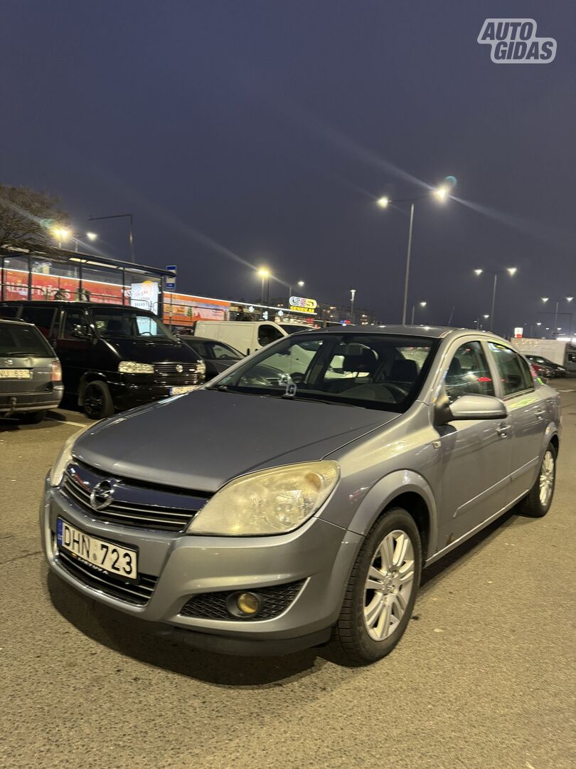 Opel Astra 2008 y Sedan