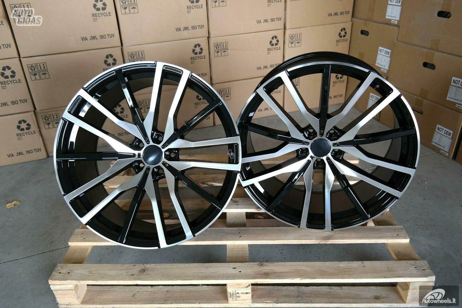 Autowheels BMW 742M Style X5 E70, X6 E71 lengvojo lydinio R22 ratlankiai