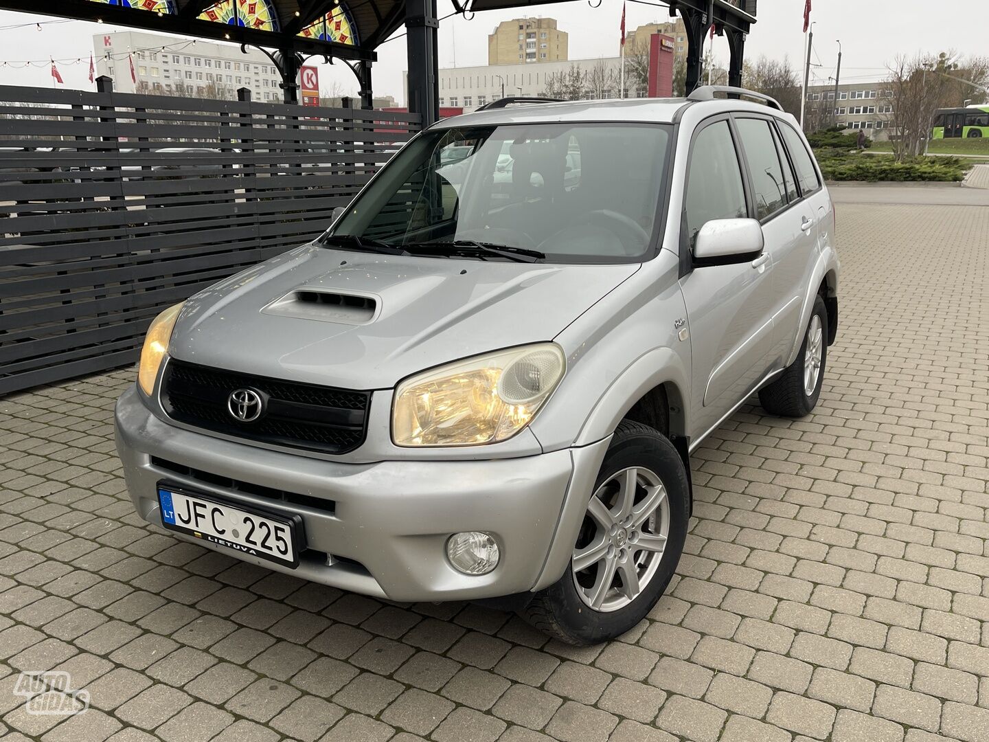 Toyota RAV4 2004 m Visureigis / Krosoveris