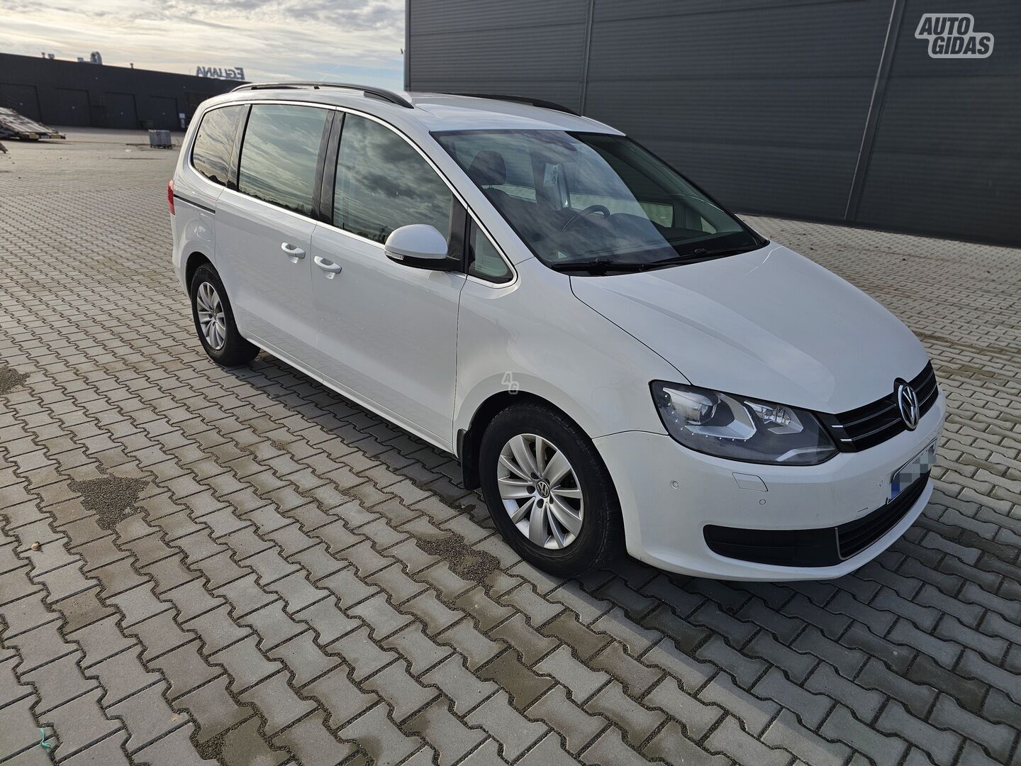 Volkswagen Sharan 2011 y Van