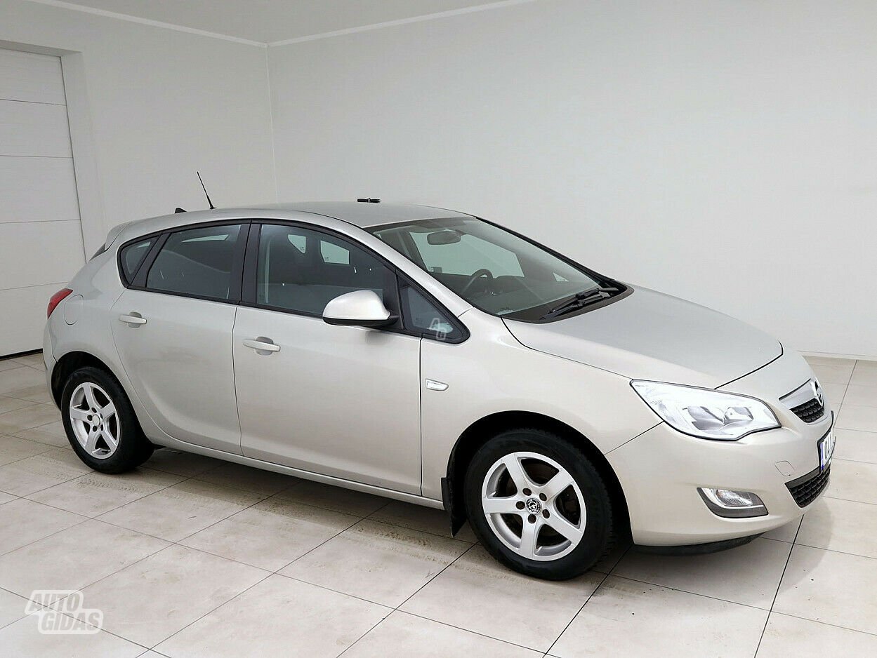 Opel Astra CDTi 2011 m