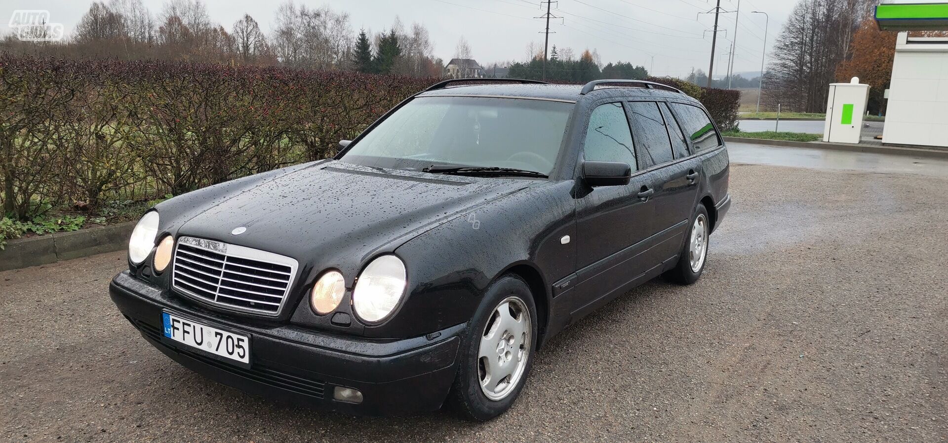 Mercedes-Benz E 300 S210 OM606 1998 m