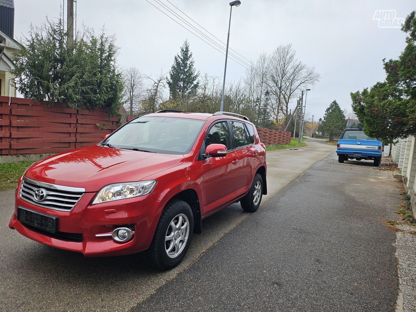 Toyota RAV4 III 2011 y