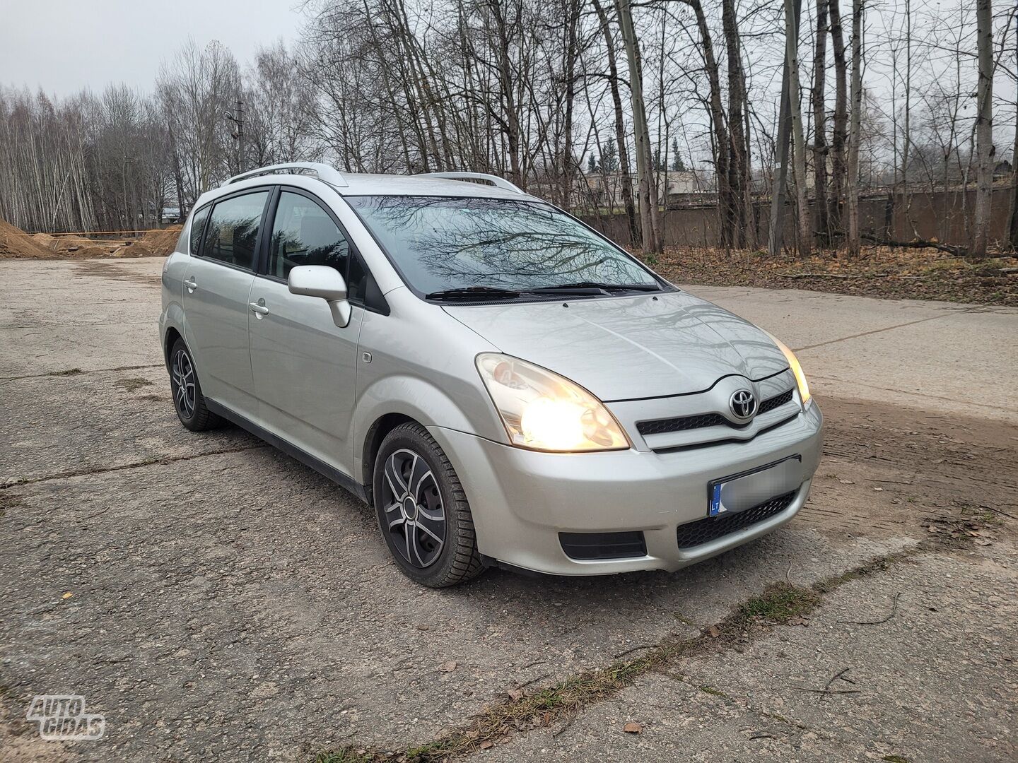 Toyota Corolla Verso 2006 г Минивэн