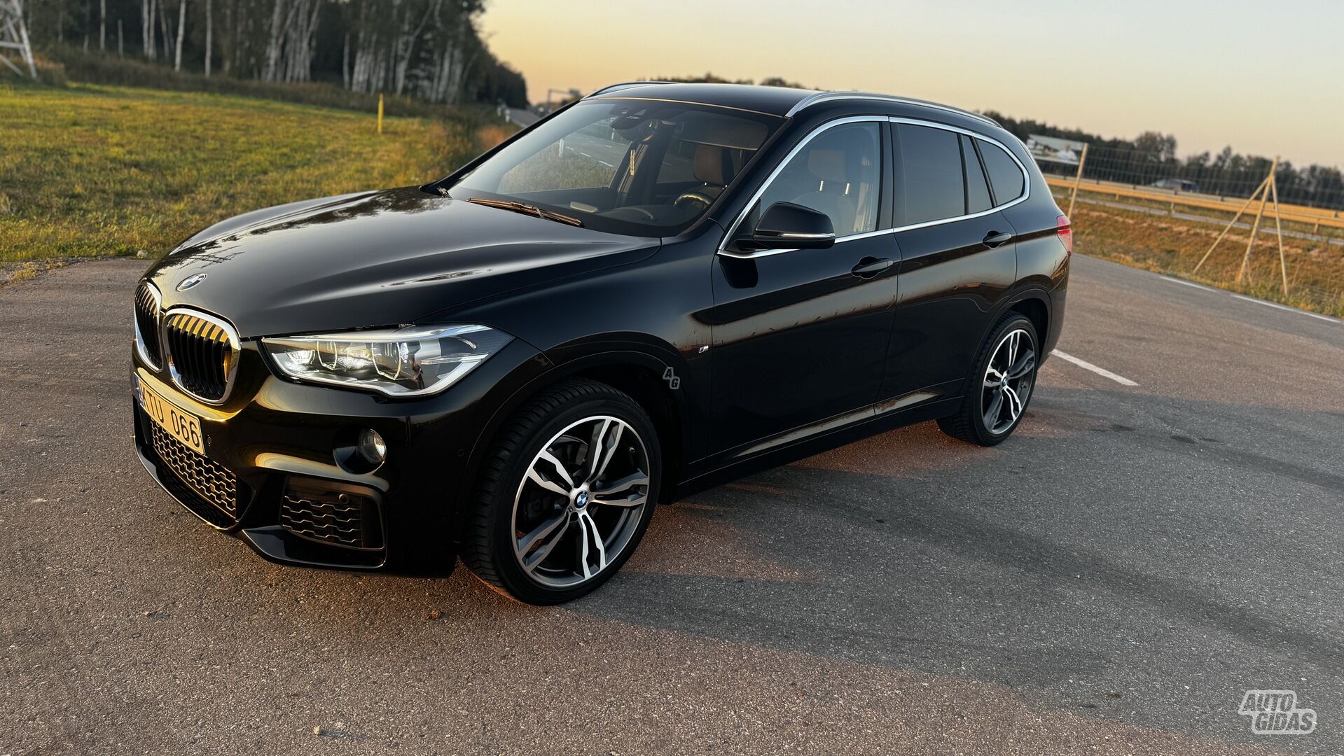 Bmw X1 2016 m Visureigis / Krosoveris