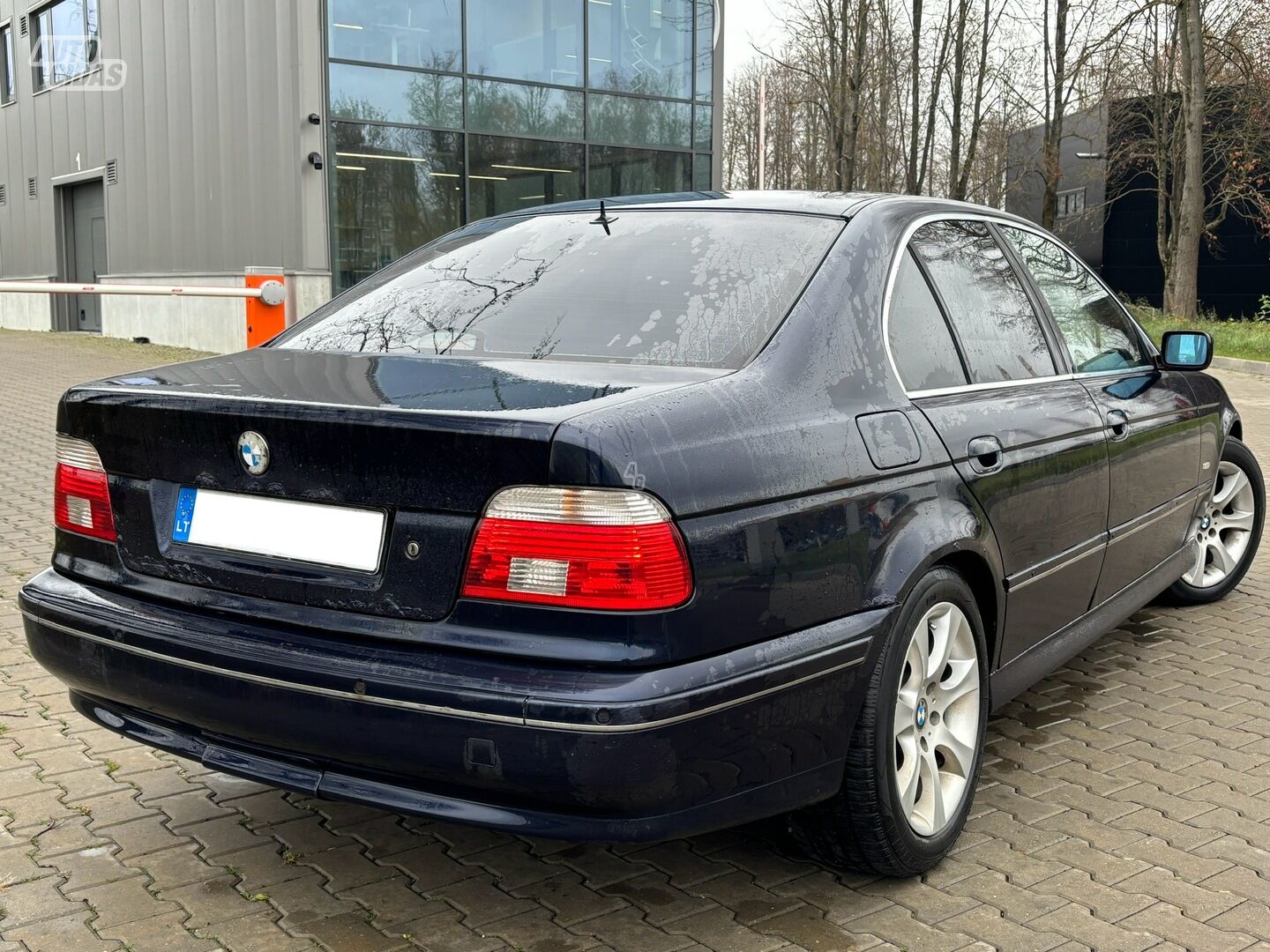 Bmw 530 E39 2001 г