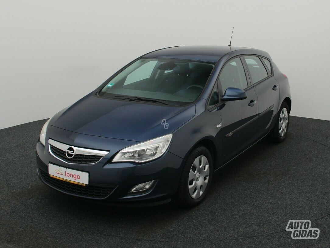 Opel Astra 2011 y Hatchback