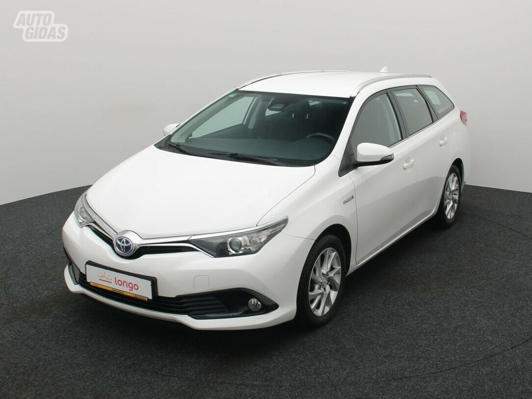 Toyota Auris 2018 y Wagon