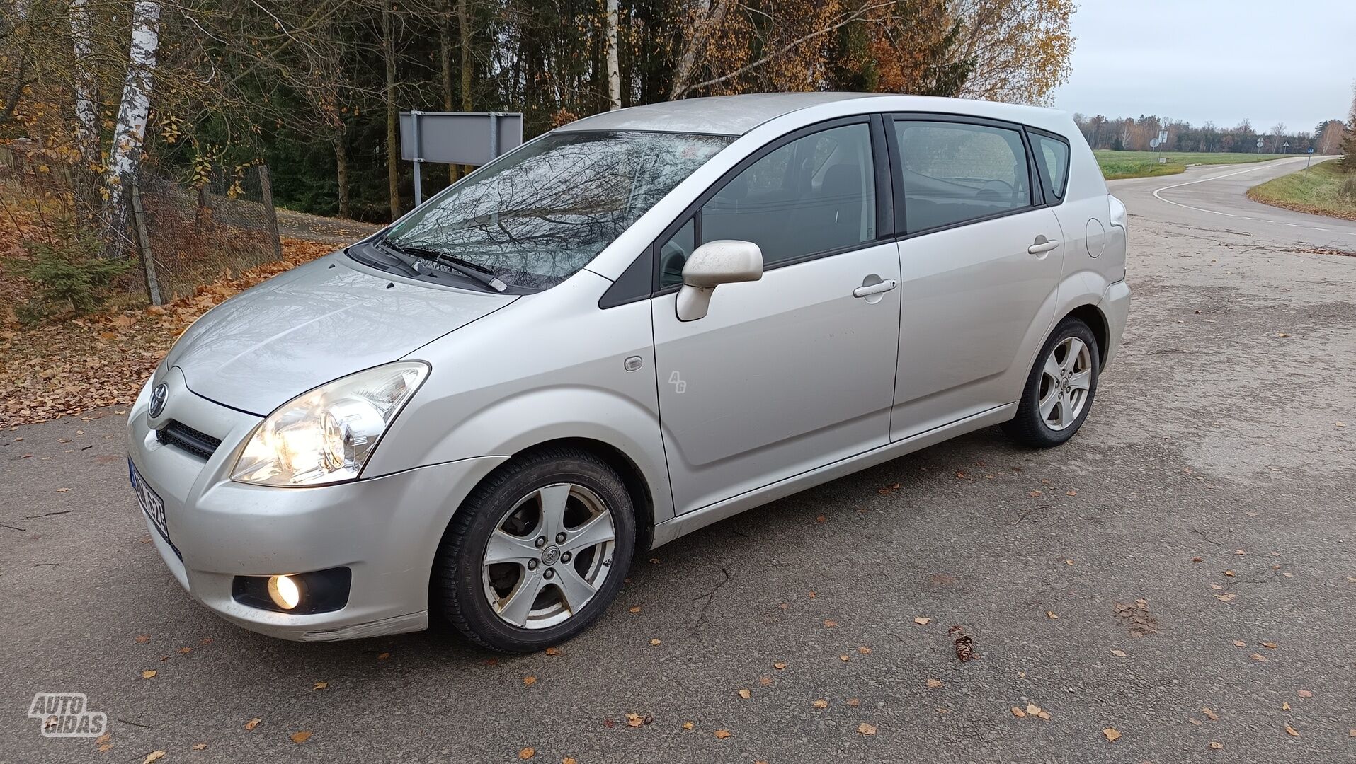 Toyota Corolla Verso 2007 г Минивэн