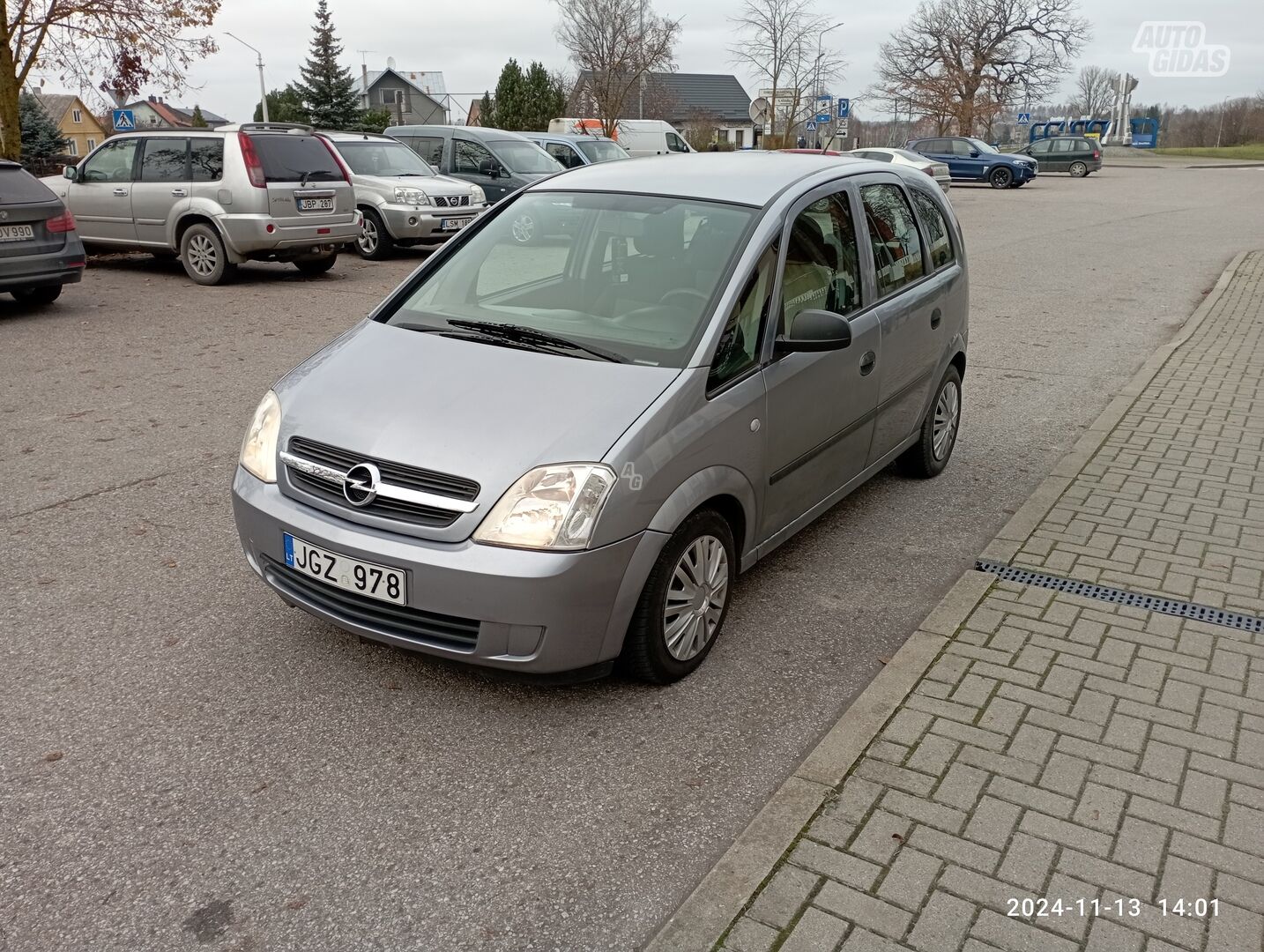 Opel Meriva 2005 y Sedan