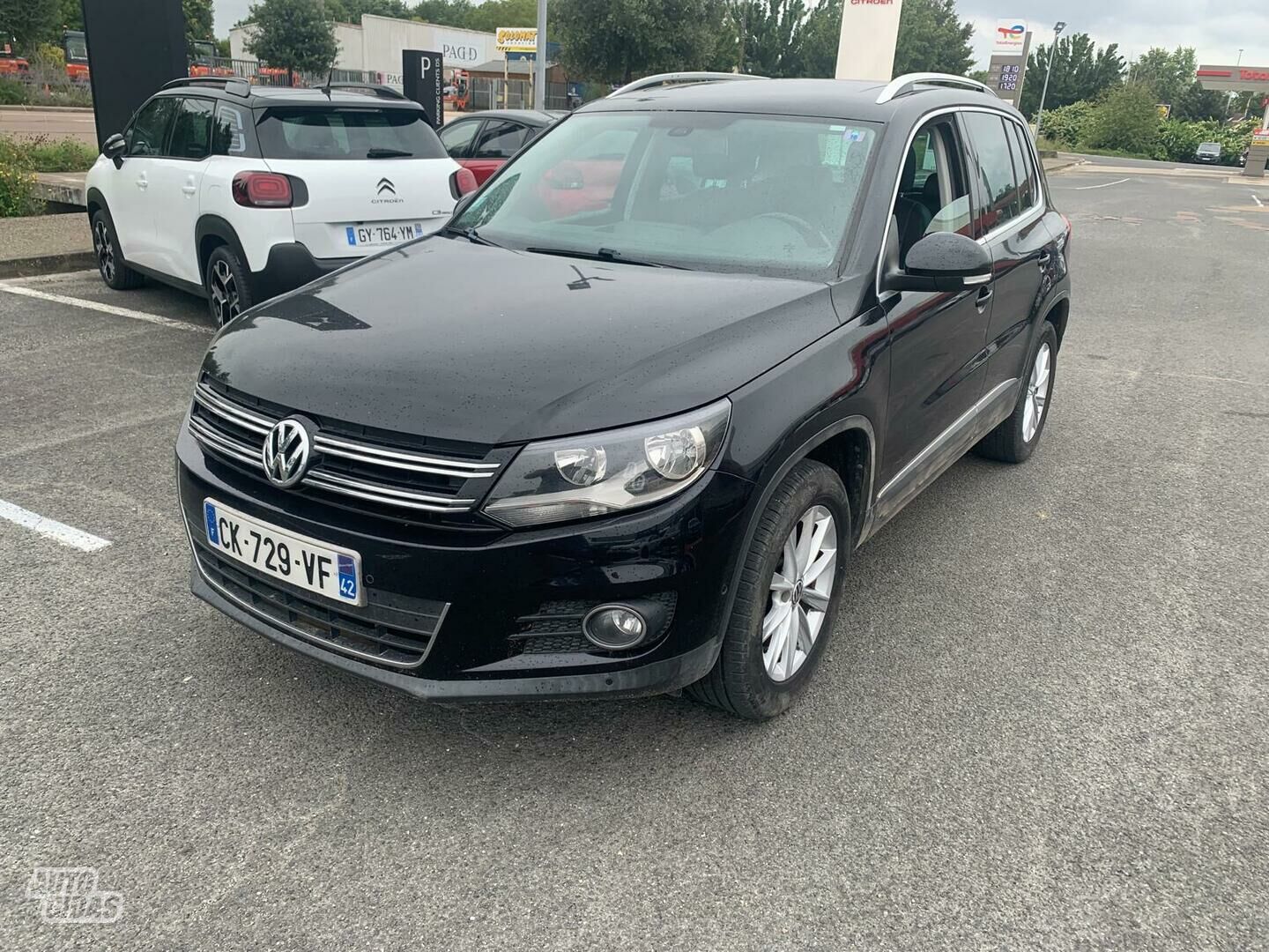 Volkswagen Tiguan 2012 г Внедорожник / Кроссовер