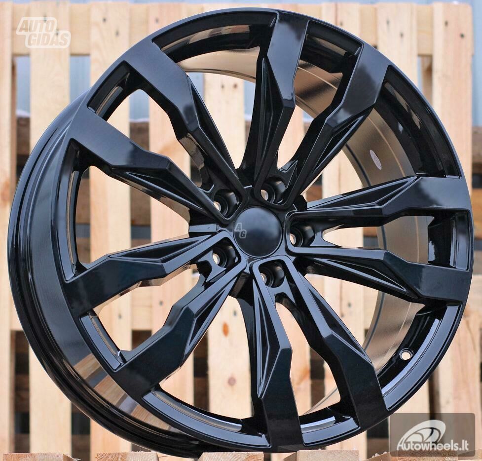 Autowheels VW Suzuka Style Golf, Black lengvojo lydinio R18 ratlankiai