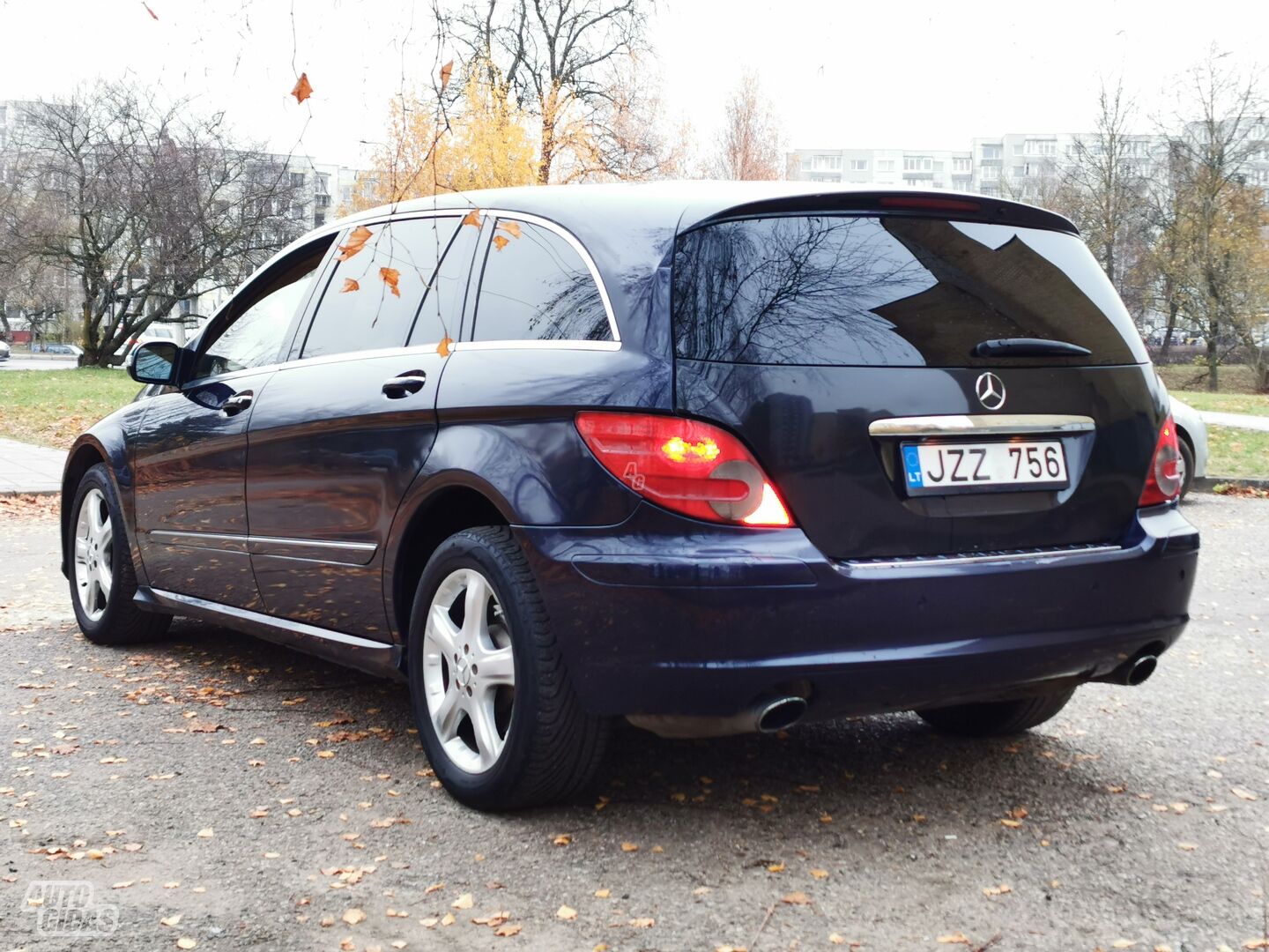 Mercedes-Benz R 320 2009 m Universalas