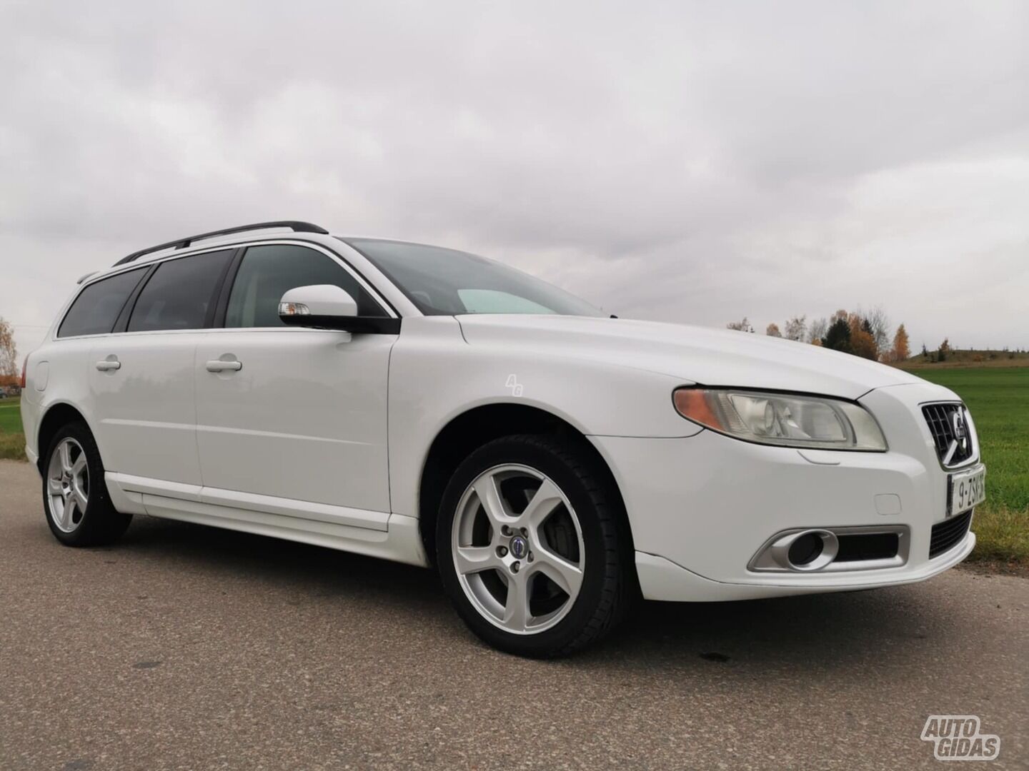 Volvo V70 III D5 is Olandijos 2008 y