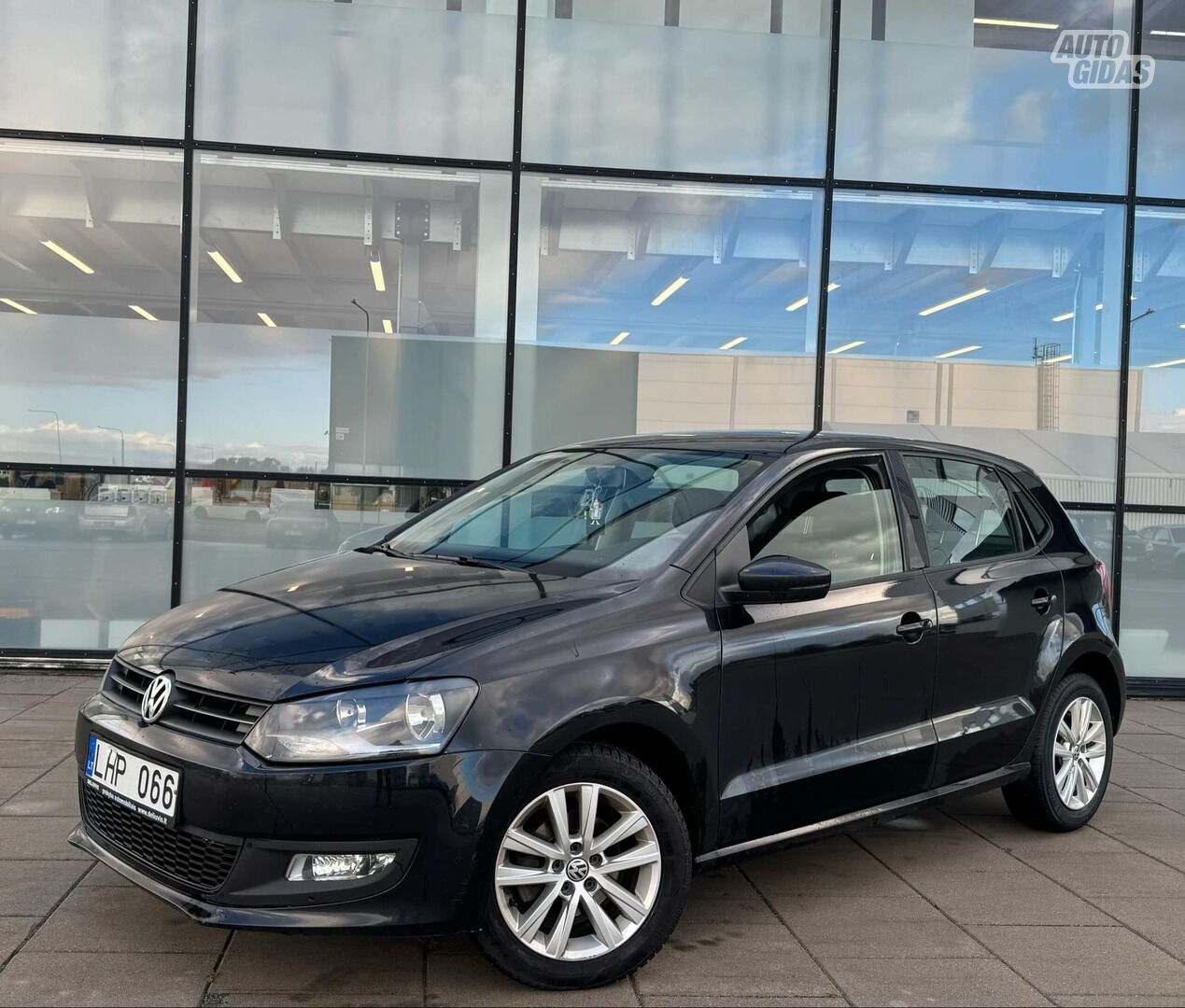 Volkswagen Polo 2010 y Hatchback