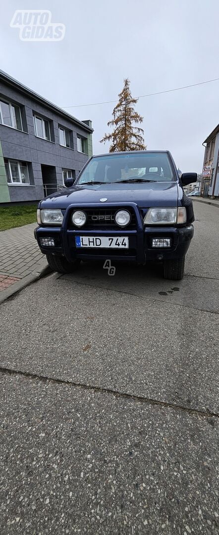 Opel Frontera 1999 y Hatchback