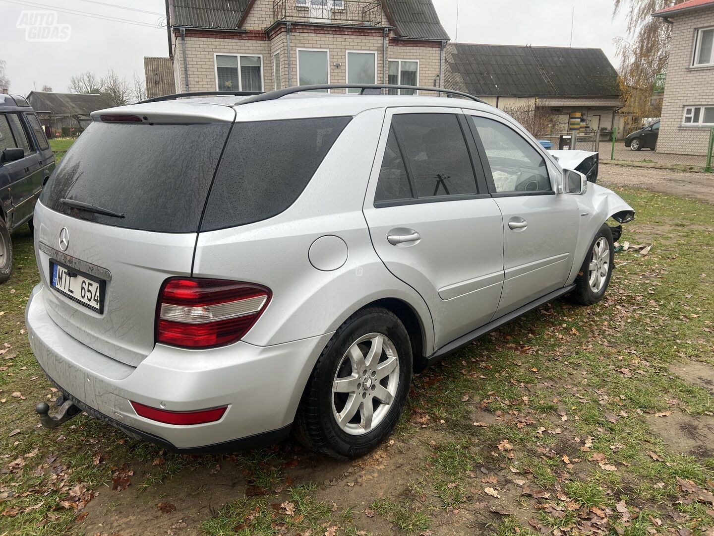 Mercedes-Benz ML 300 2010 y Off-road / Crossover