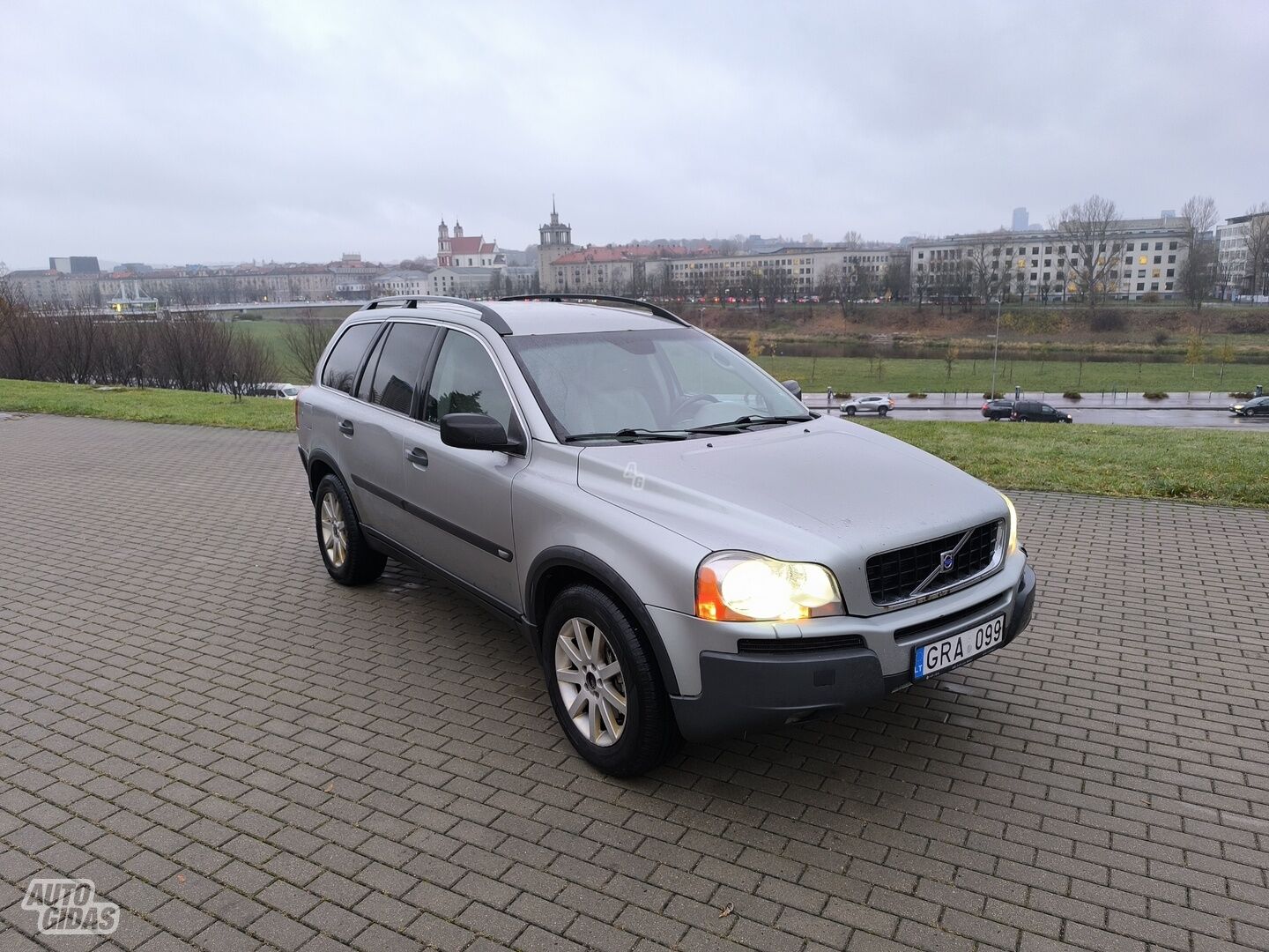 Volvo XC90 2003 y Off-road / Crossover