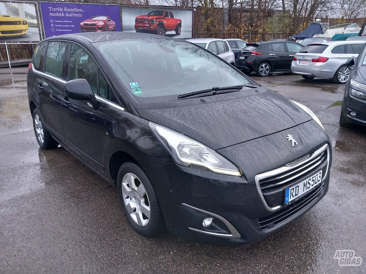 Peugeot 5008 2017 y Off-road / Crossover