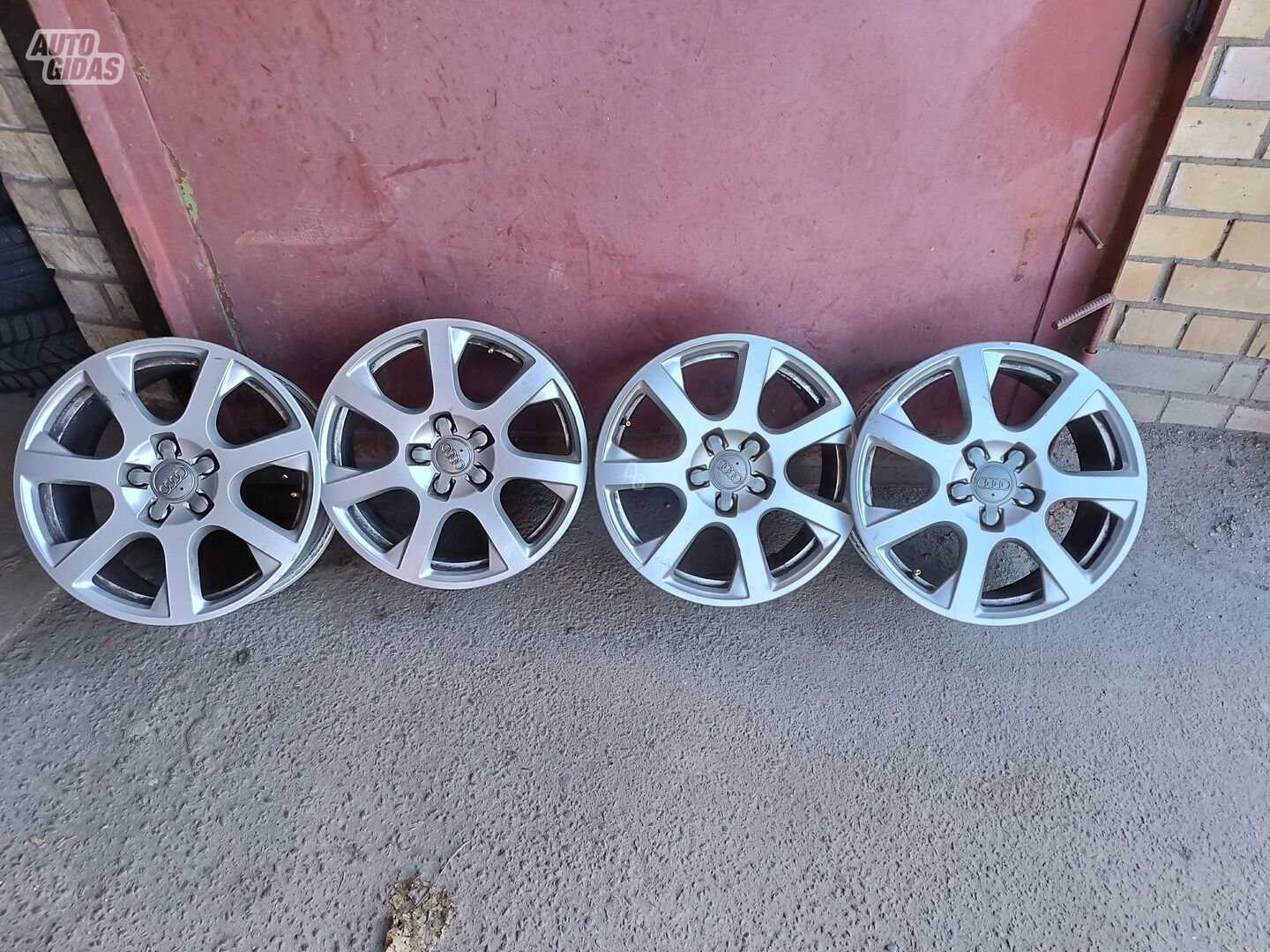 Audi Q5  Q5 light alloy R17 rims