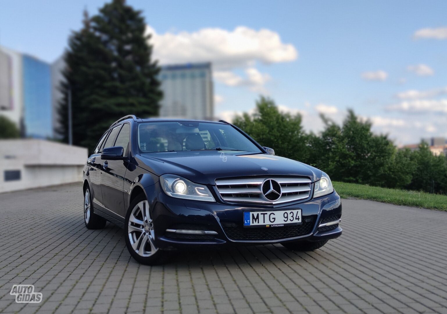 Mercedes-Benz C 250 S204 2012 m