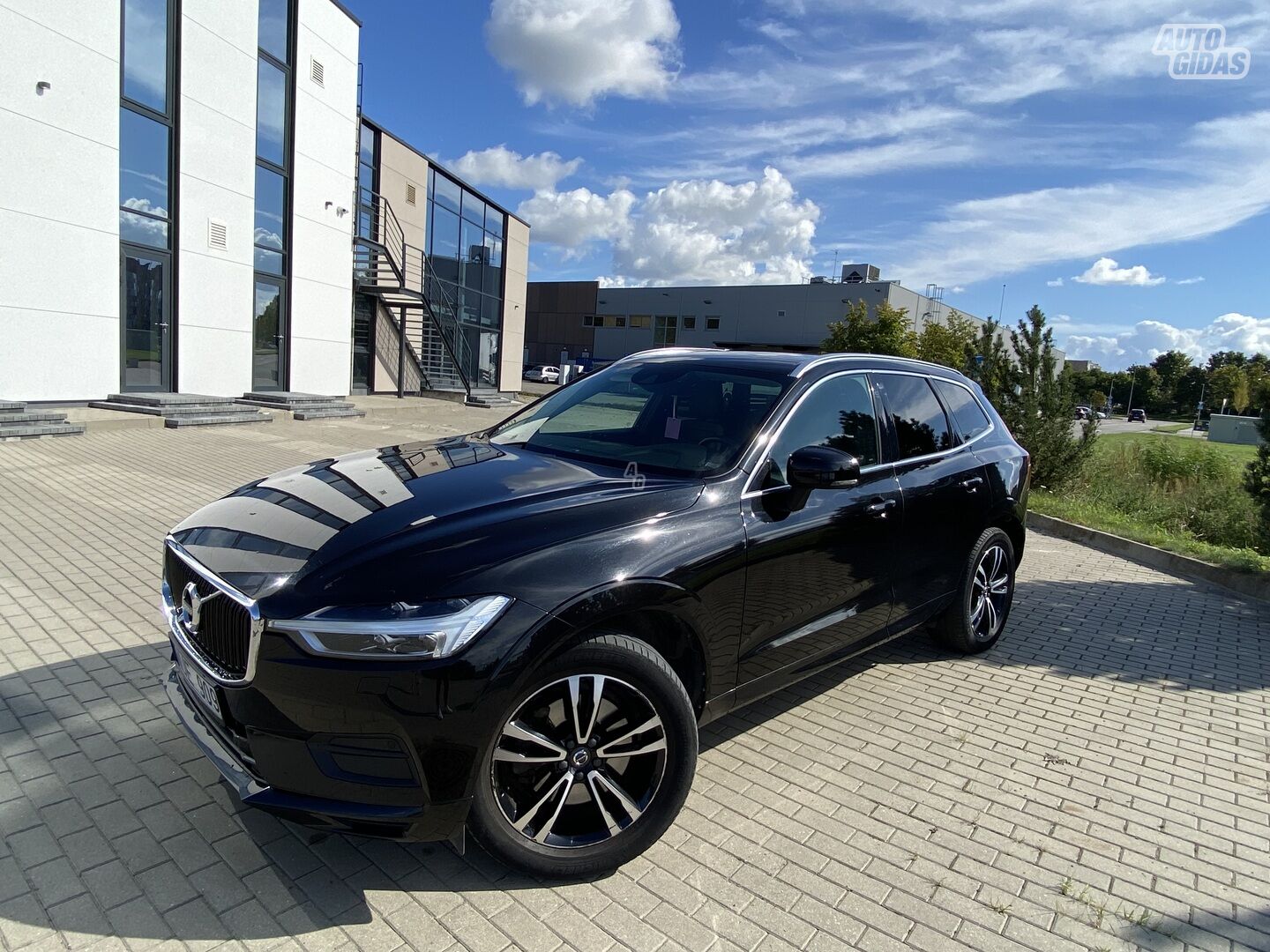 Volvo XC60 2018 г Внедорожник / Кроссовер