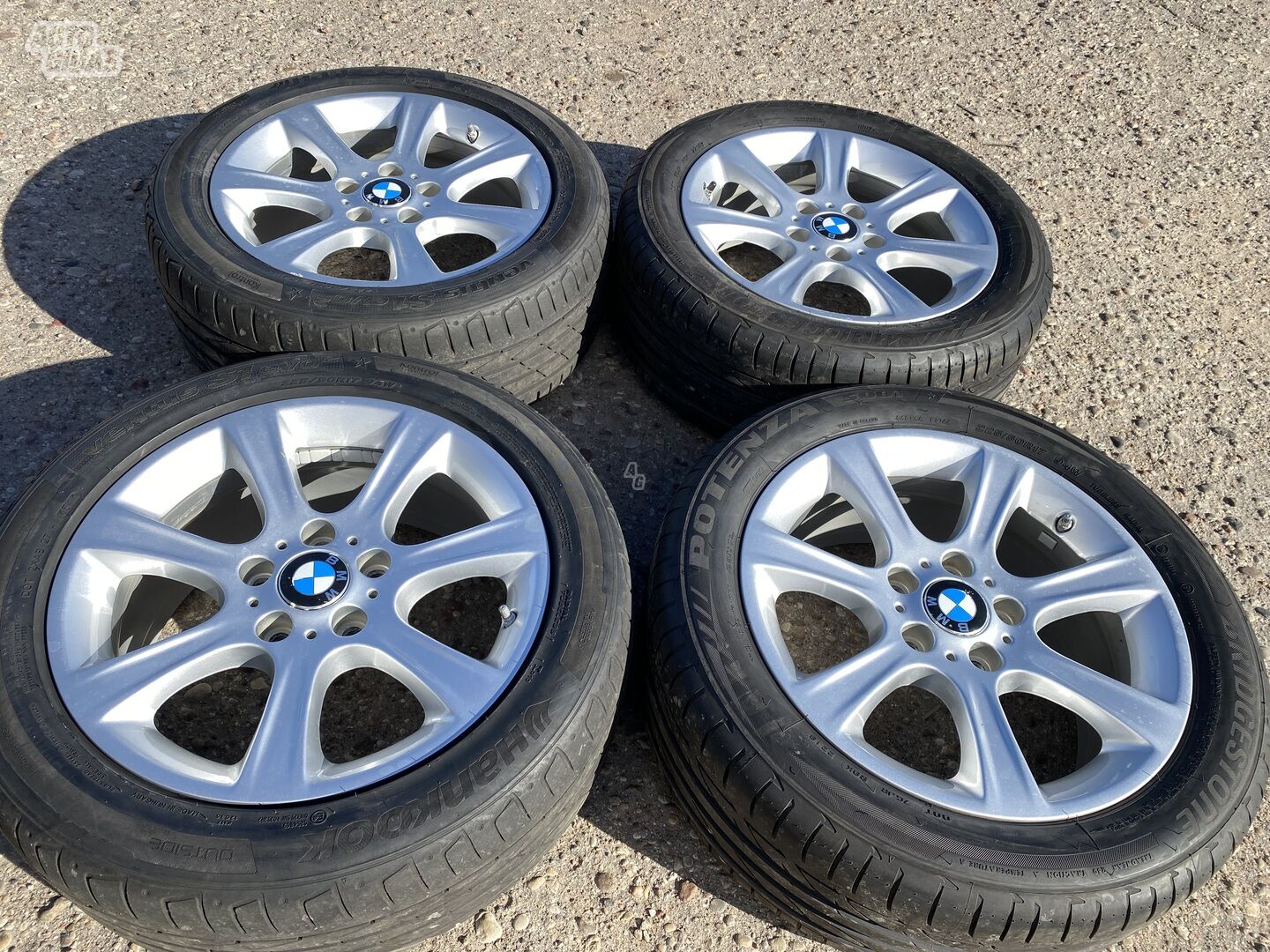 BMW Siunciam, 7.5J ET37 light alloy R17 rims