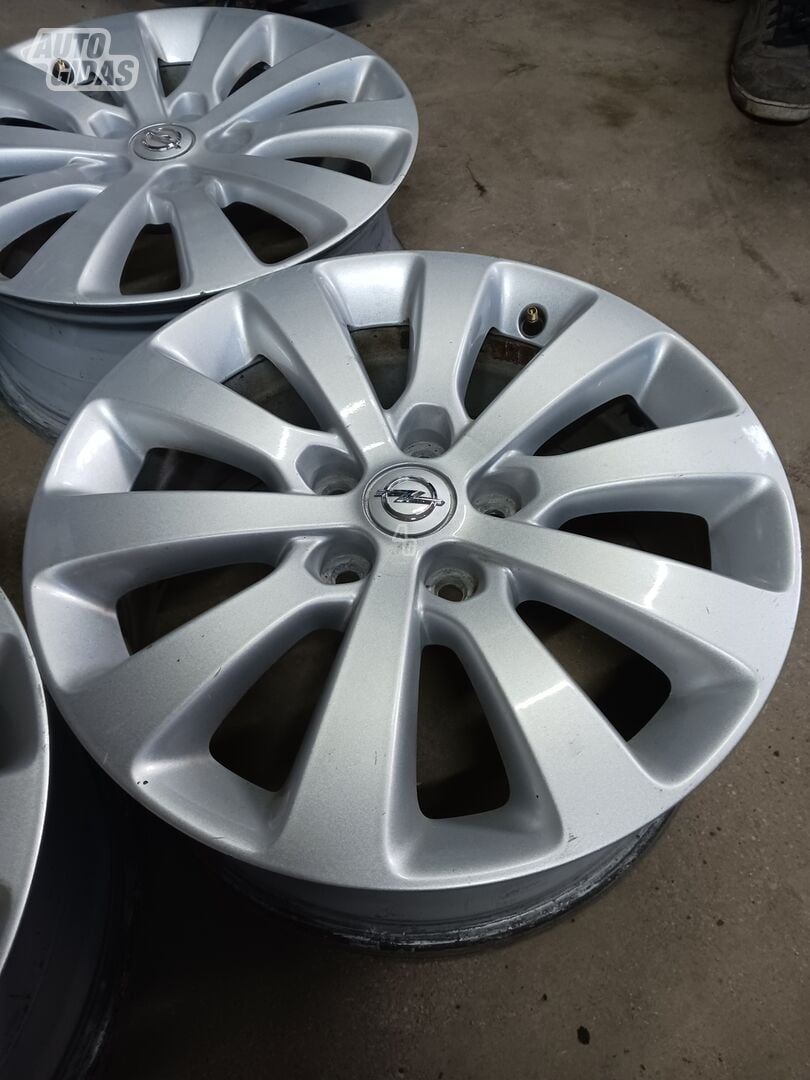 Opel light alloy R17 rims