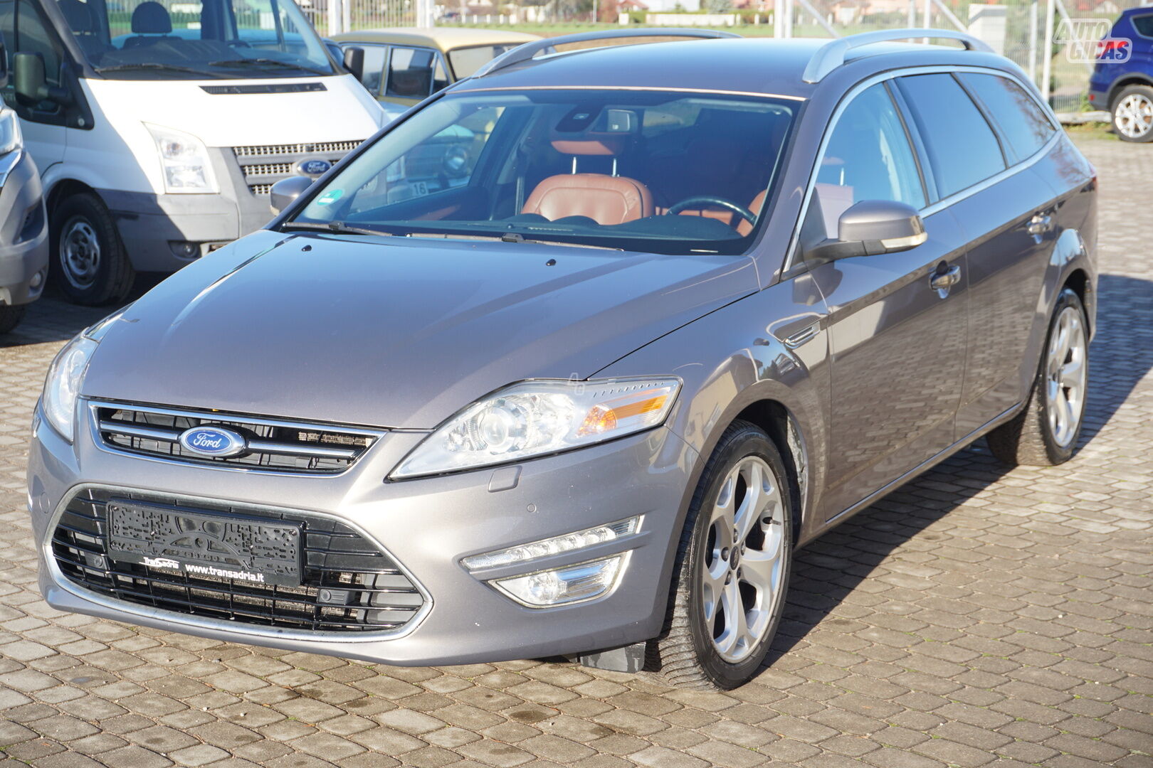 Ford Mondeo 2010 y Wagon