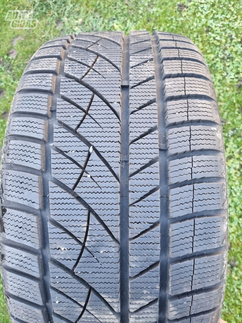 R19 universal tyres passanger car