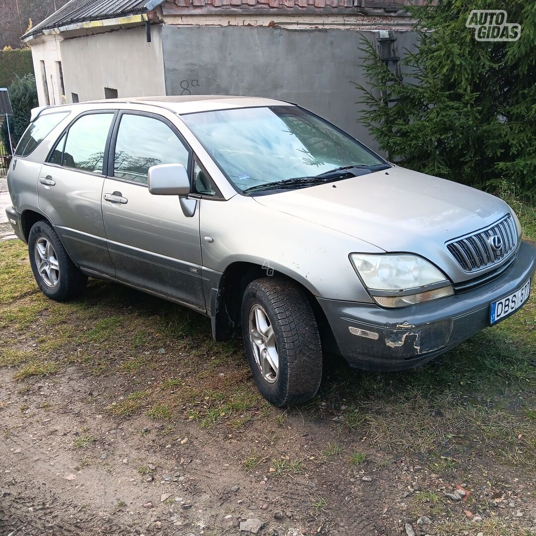 Lexus RX 300 2002 y Off-road / Crossover