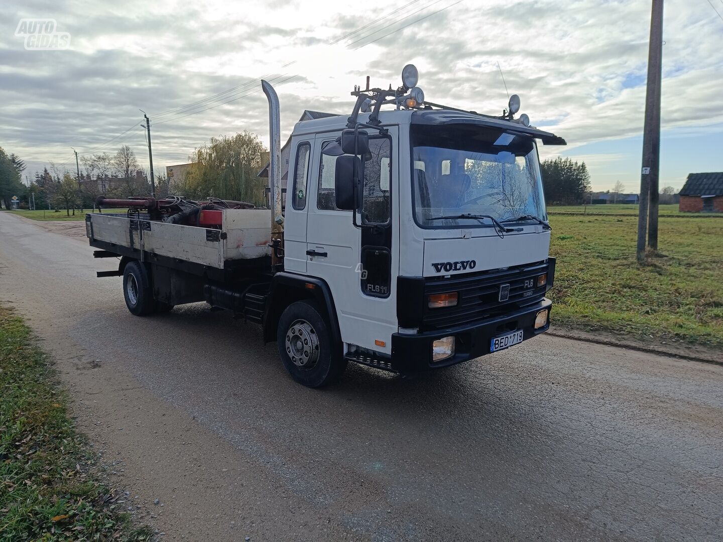 Volvo FL6 1990 m Bortinis