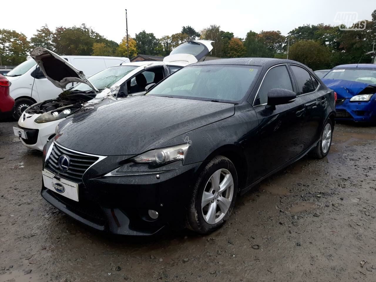 Lexus Is 300H 2015 m dalys