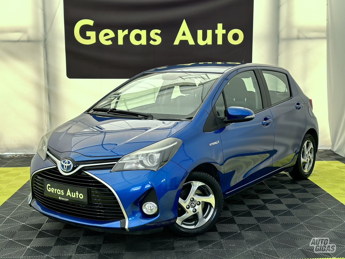 Toyota Yaris 2014 y Hatchback