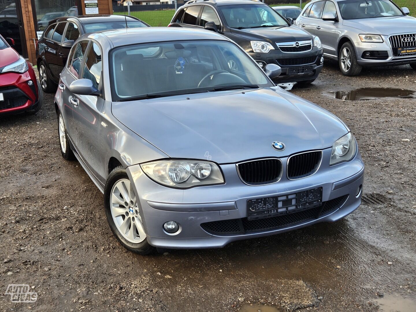 Bmw 118 2010 г Хэтчбек