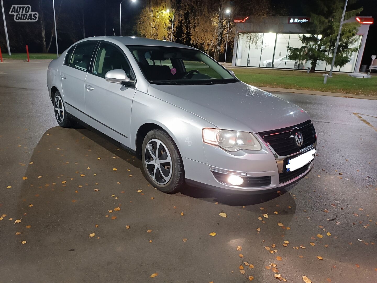 Volkswagen Passat 2009 y Sedan