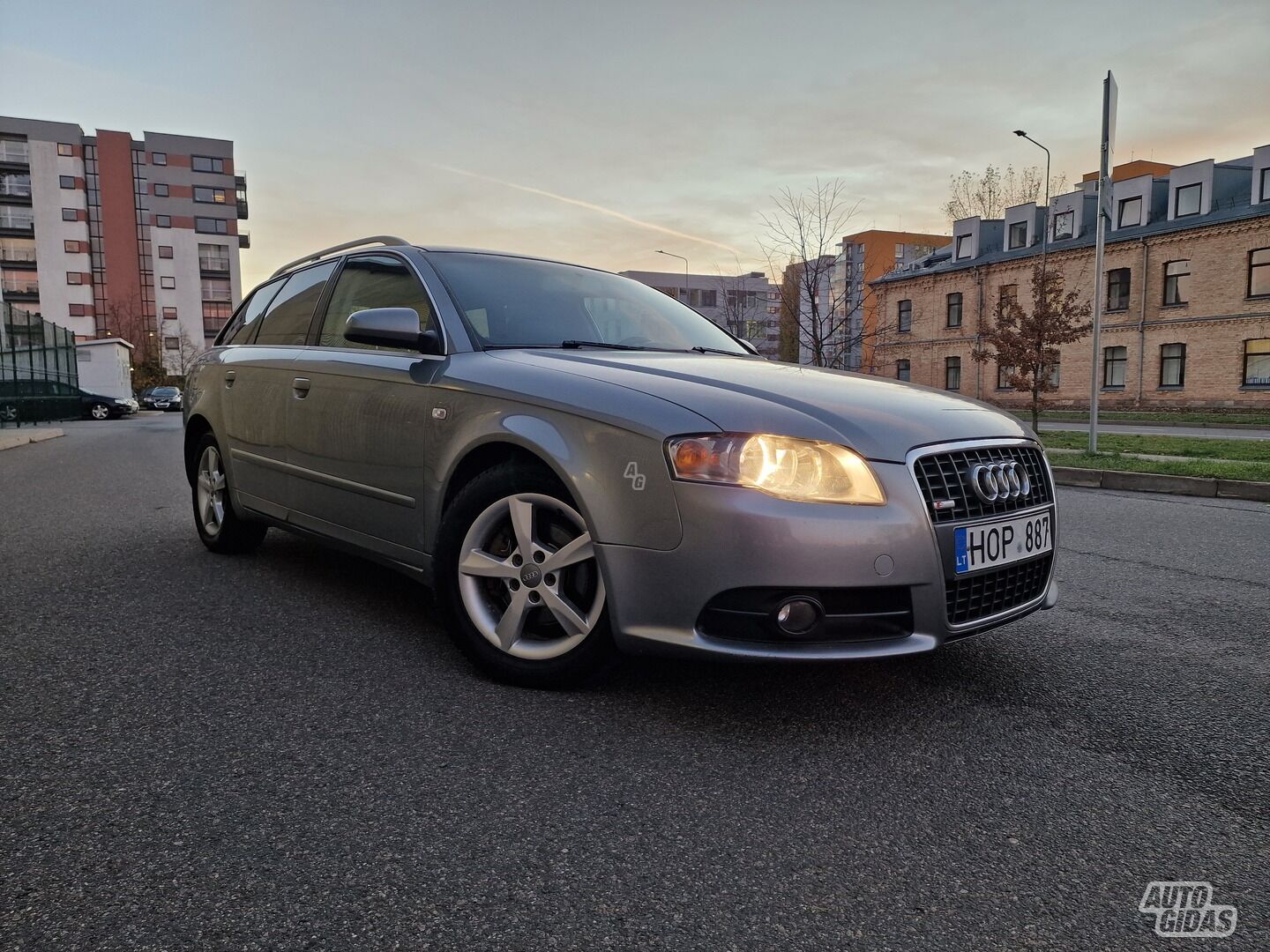 Audi A4 2006 m Sedanas