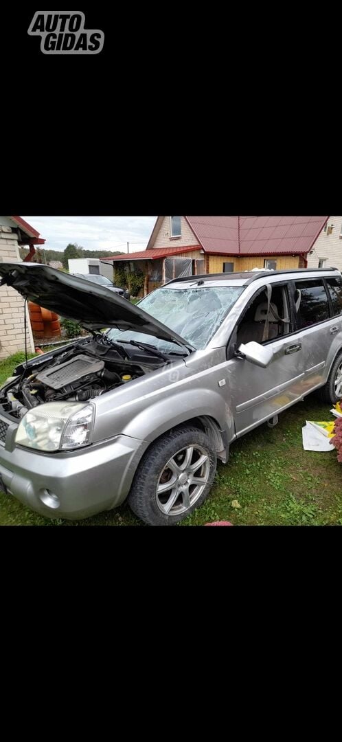 Nissan X-Trail 2005 y Off-road / Crossover