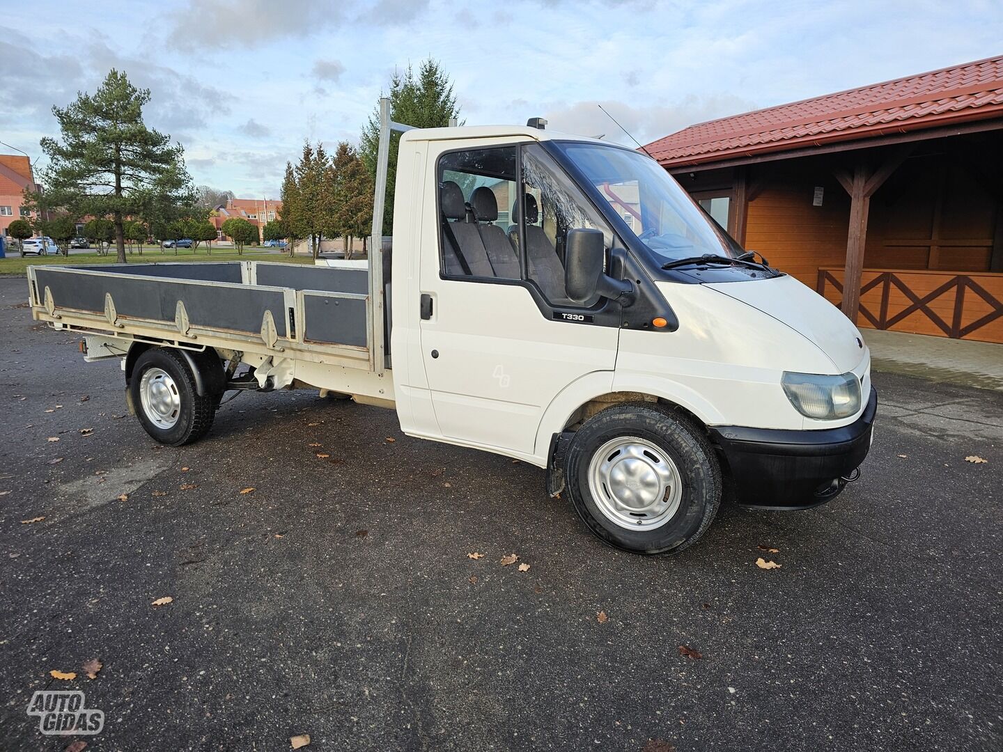 Ford Transit 2001 m Komercinis auto(su būda)