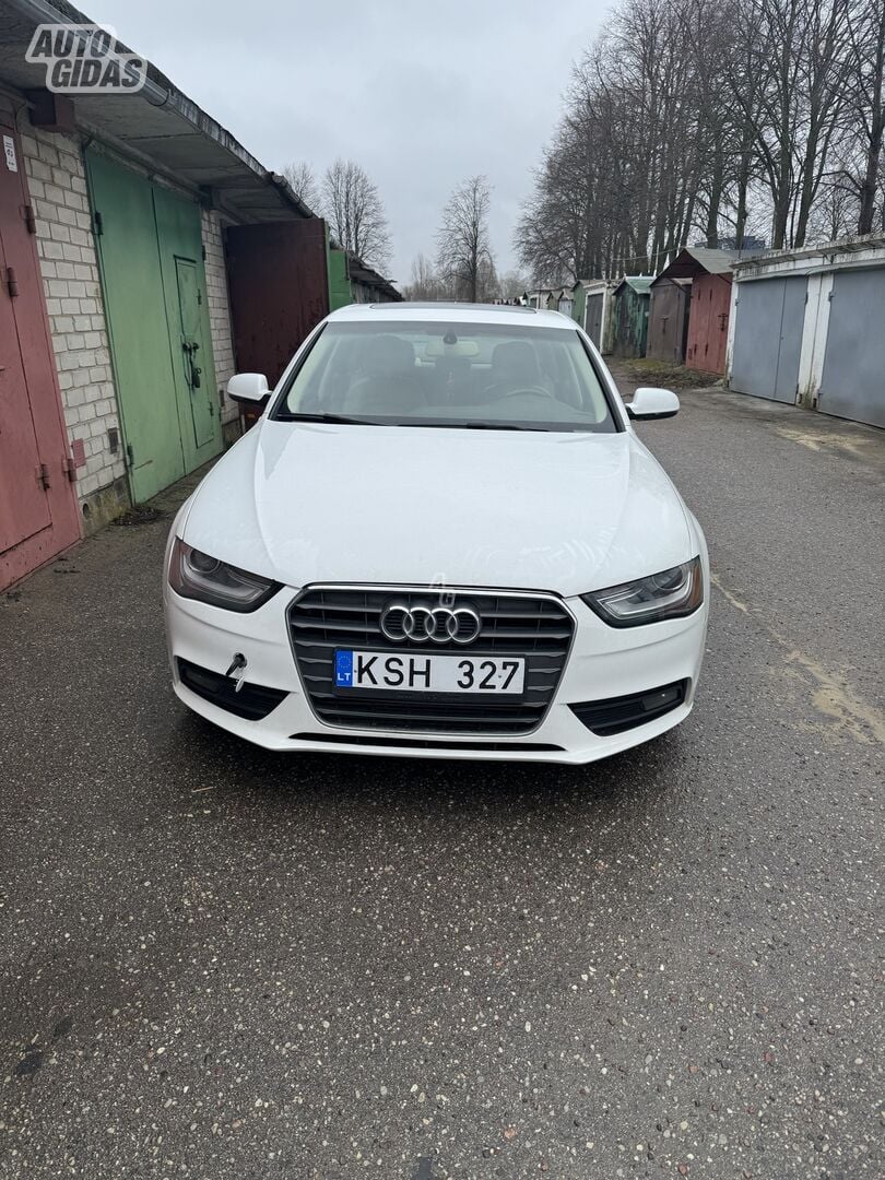 Audi A4 11998 2013 y