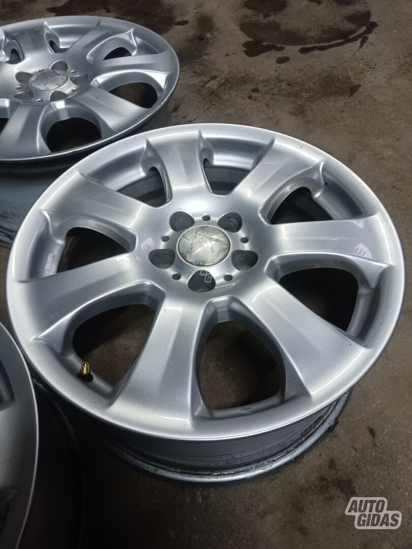 SRW light alloy R16 rims