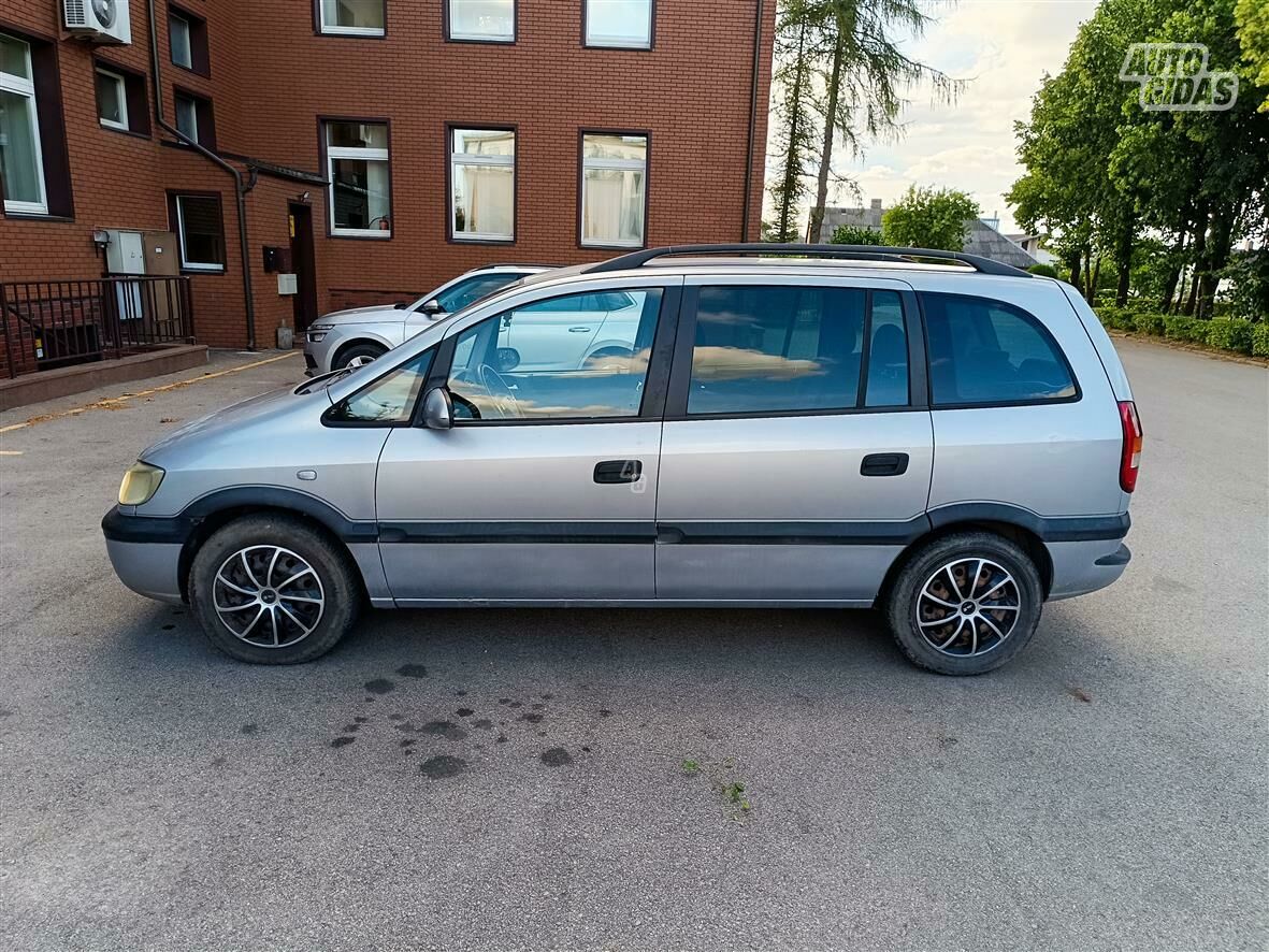 Opel Zafira 2000 г Минивэн