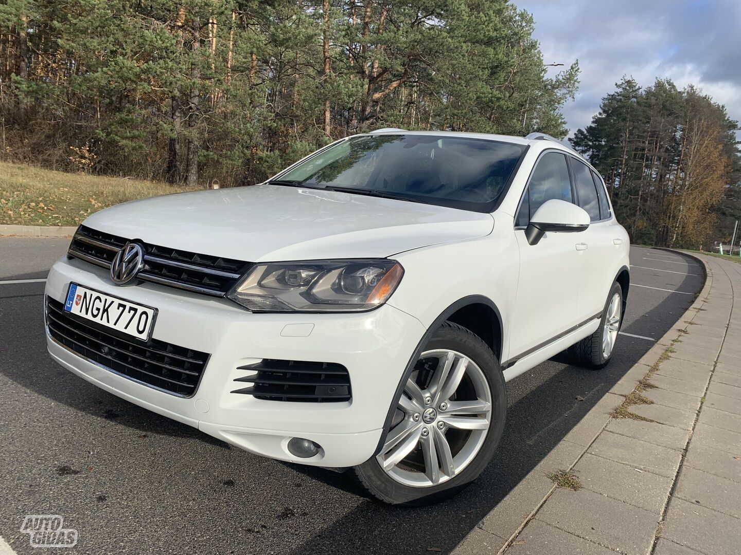 Volkswagen Touareg 12568 VW Touareg 6V 2014 y