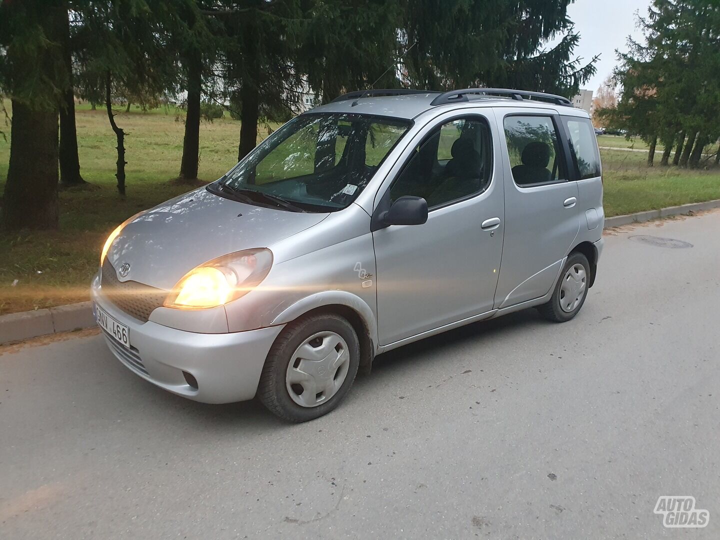 Toyota Yaris Verso 2002 y Hatchback