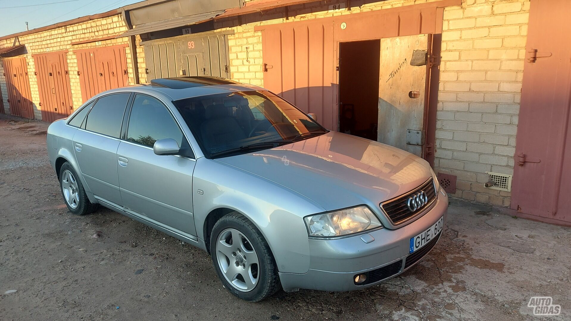 Audi A6 1999 y Sedan