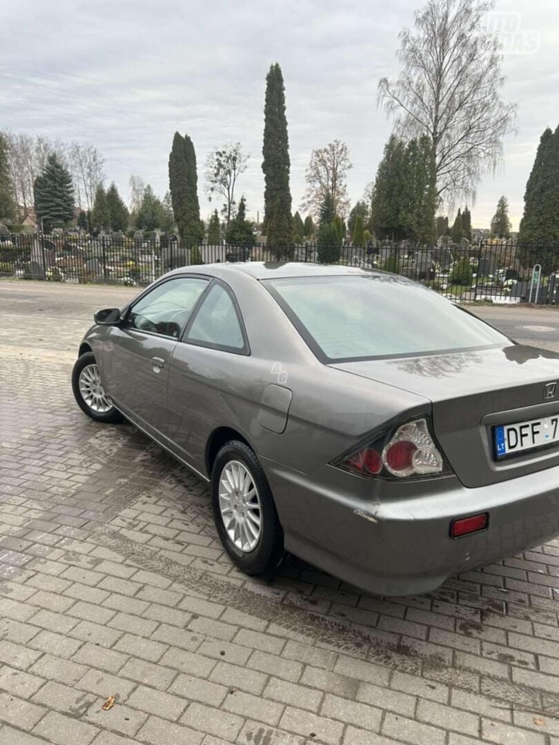 Honda Civic 2004 г Купе