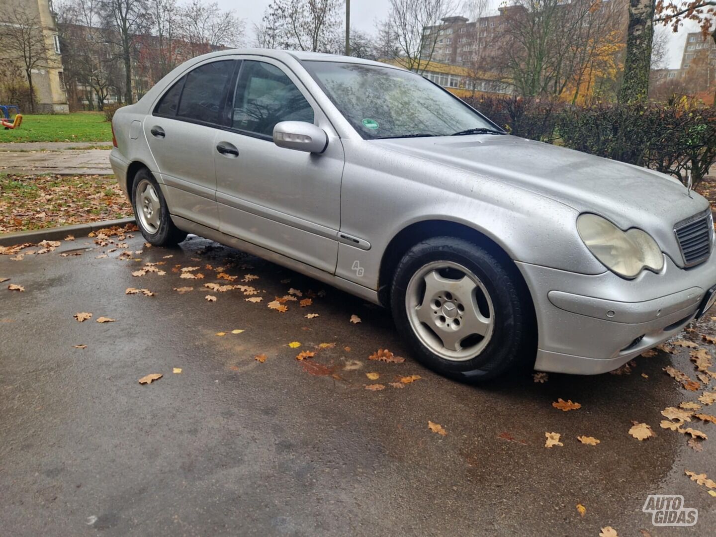 Mercedes-Benz C 220 2002 y Sedan