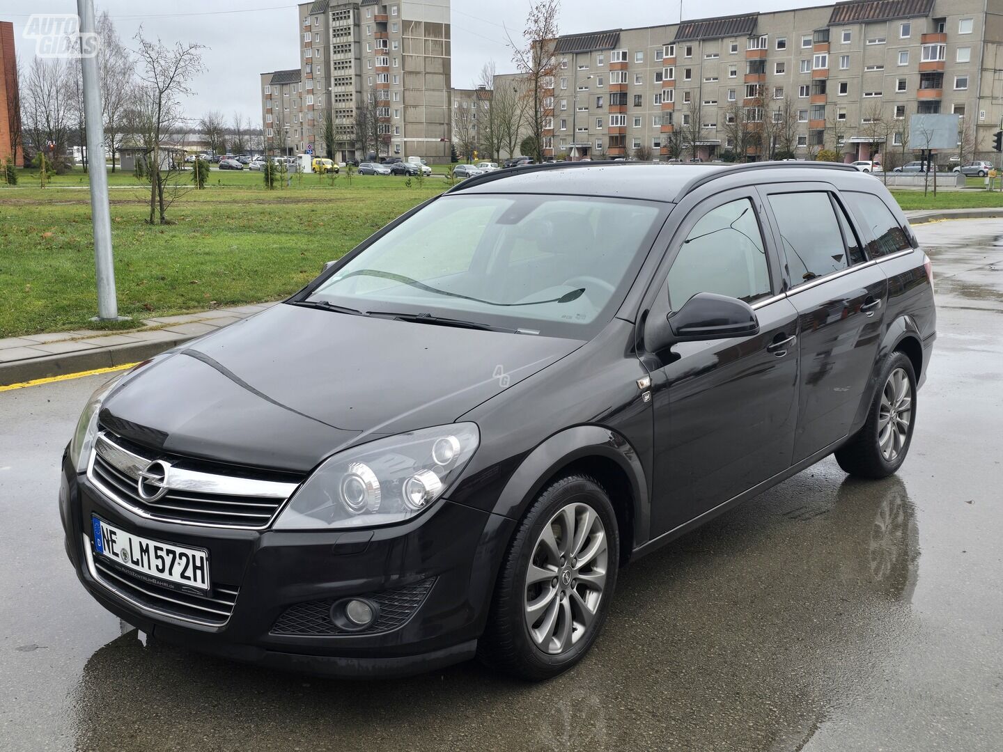 Opel Astra IŠSIMOKĖTINAI 2010 y